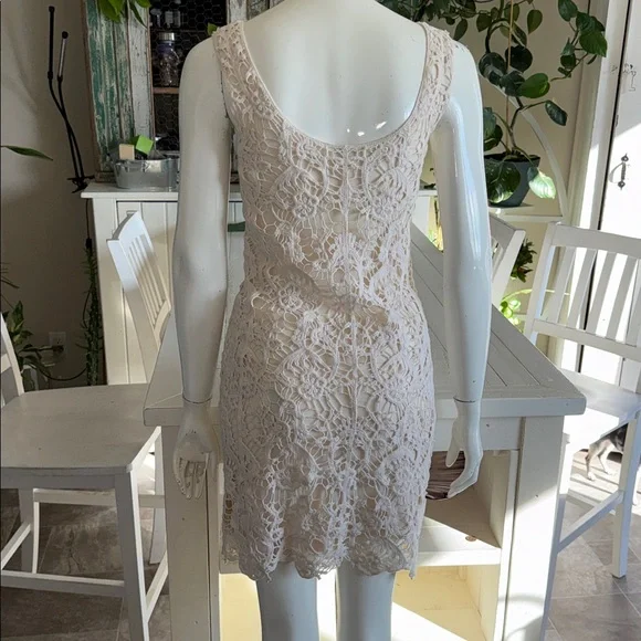 Temperance XS Elegant crochet Lace Sleeveless mini Dress cream - Picture 5 of 11